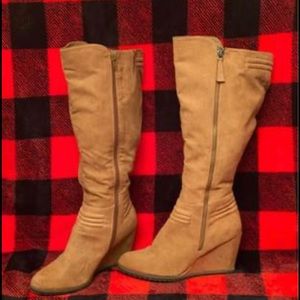 NICOLE 'Evlyn' 8.5 Faux Suede Wedge Boots.